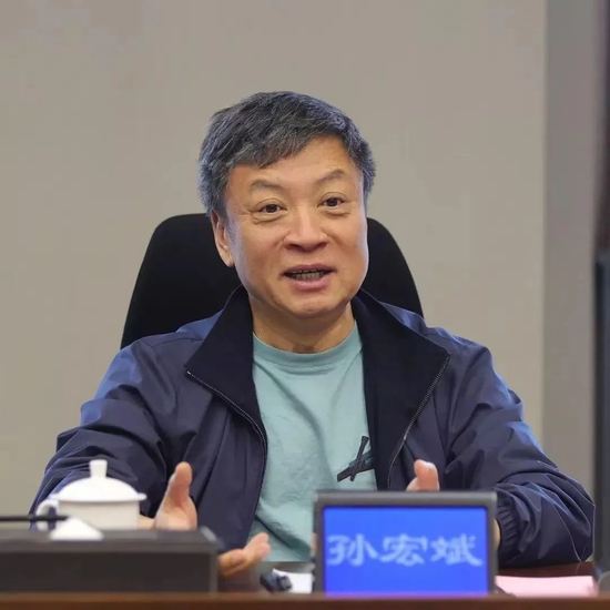 孙宏斌,急白了头发